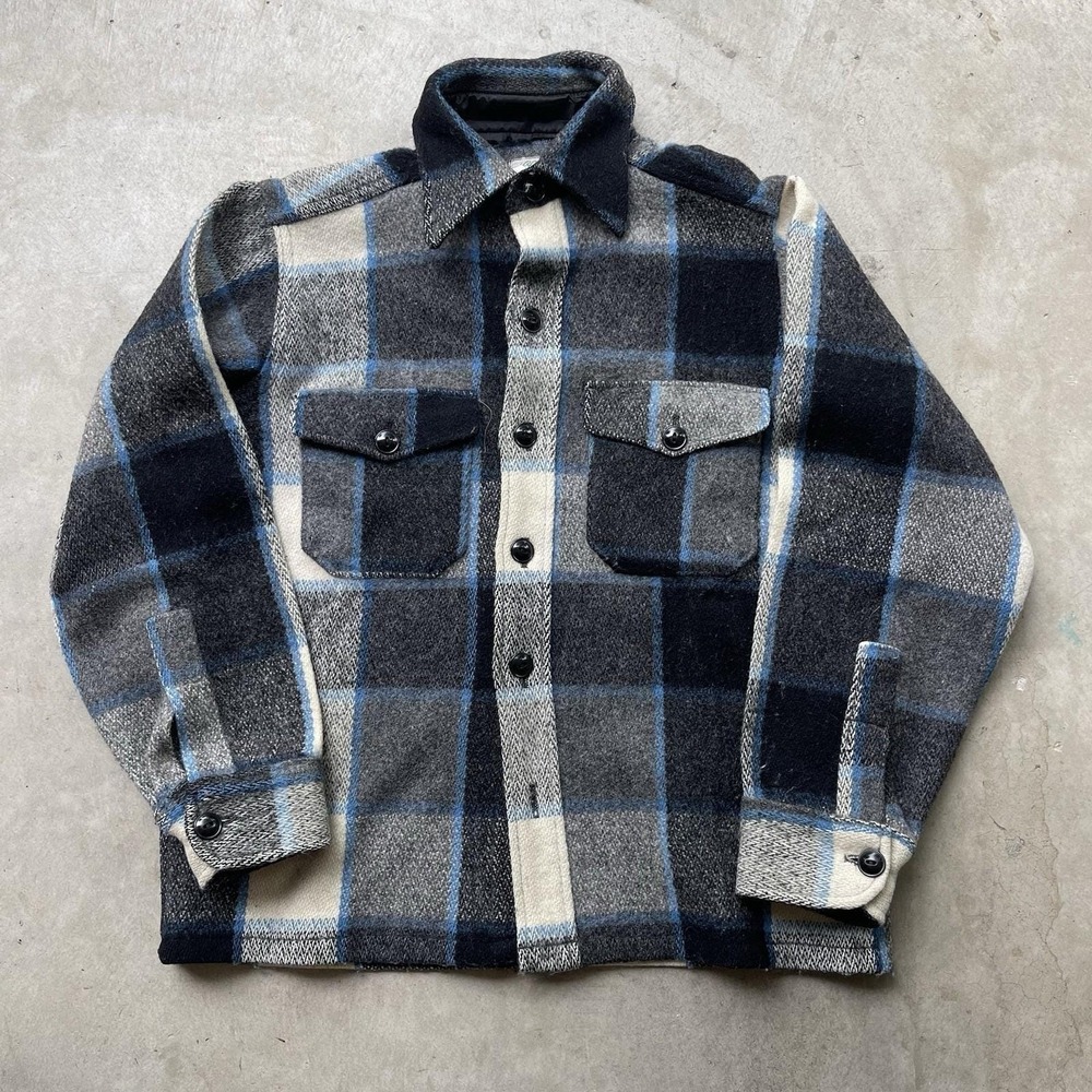 Vintage LL Bean Wool Flannel Jacket Plaid CPO Cat Eye Buttons Size Medium Blue